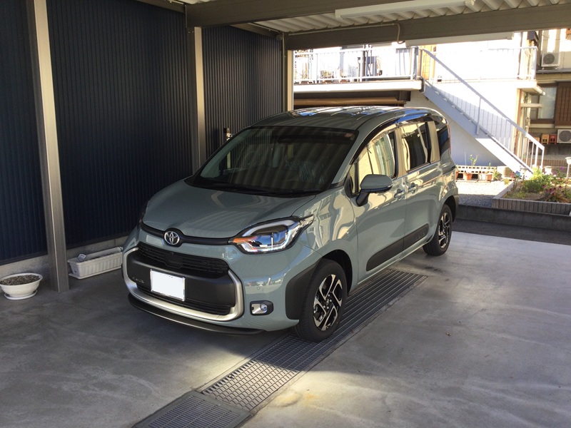 [913]　トヨタ　シエンタ