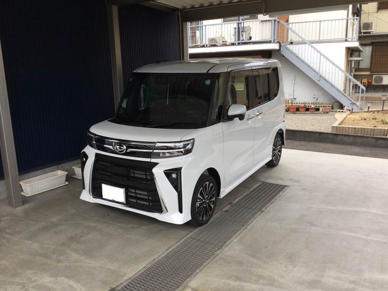 [921]　ダイハツ　タント